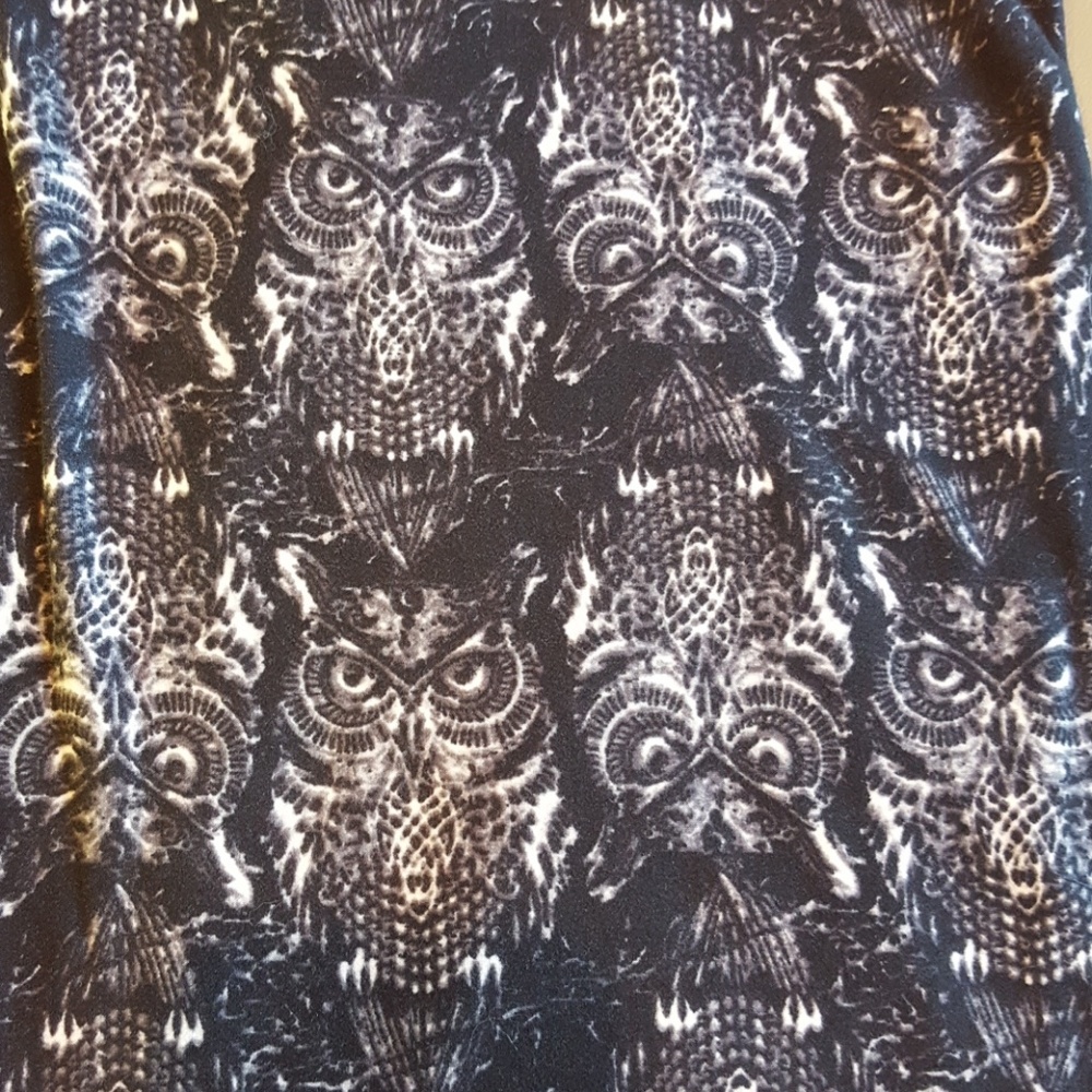 EUC LuLaRoe TC owl leggings